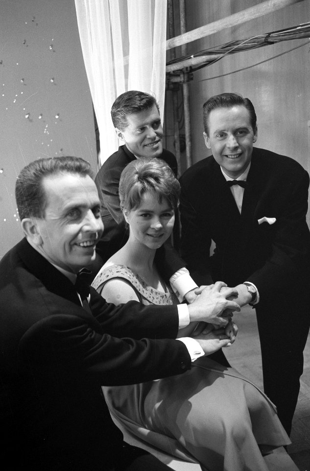 Eurovisie Songfestival 1962 te Luxemburg, Spelbrekers met Conny Froboes, op de …, Bestanddeelnr 913-6617