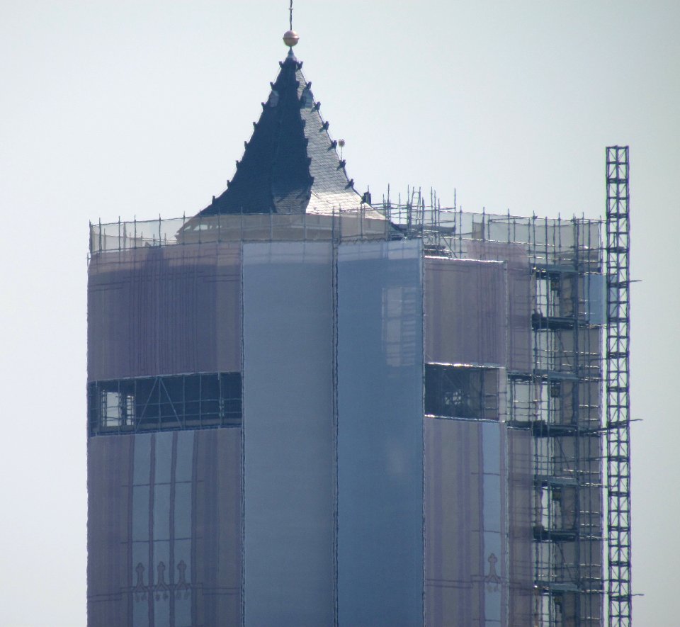 Eusebiuskerk top in steigers