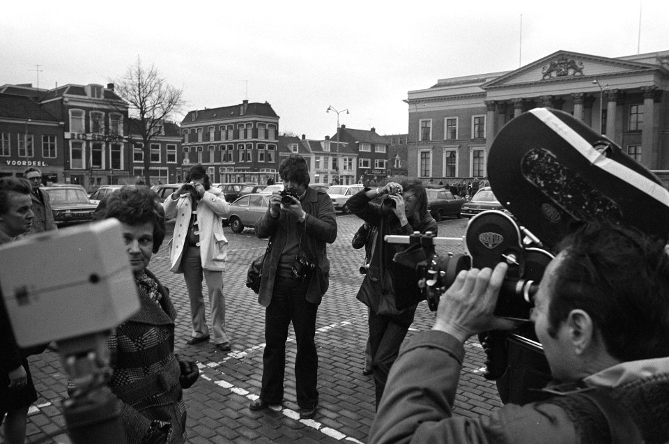 Euthanasie-proces begonnen tegen mevrouw Postma van Boven in Leeuwarden, mevrouw, Bestanddeelnr 926-2095