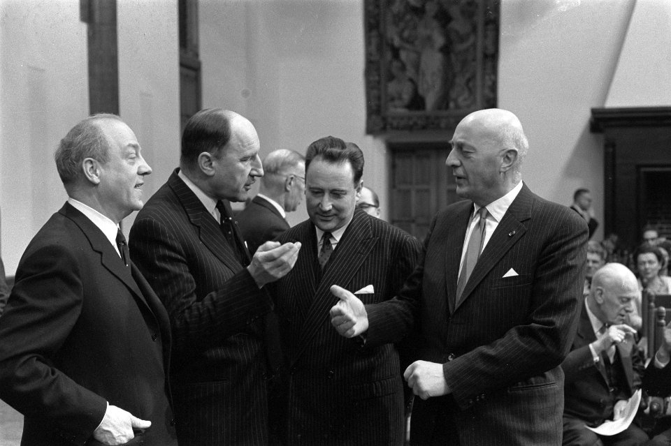 Europese manifestatie in Ridderzaal te Den Haag gehoude v.l.n.r. dr. K. Birrenba, Bestanddeelnr 914-8542