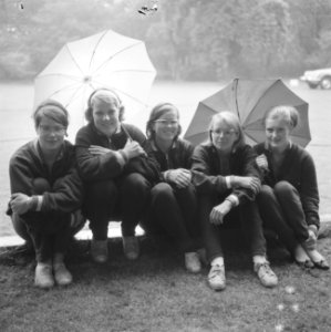 Europese roeikampioenschappen dames in Duisburg, vier met stuurvrouw van De Vlie, Bestanddeelnr 918-0967
