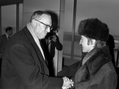 Euwe meets Karpov in 1976 photo