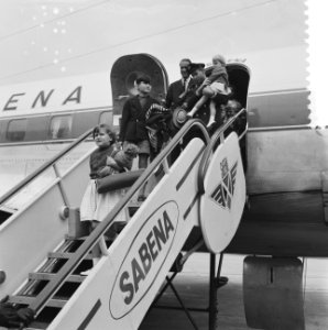 Evacuatie uit Belgisch Congo te Brussel vliegveld Zavente, Bestanddeelnr 911-3500