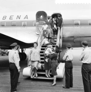 Evacuatie uit Belgisch Congo te Brussel vliegveld Zavente, Bestanddeelnr 911-3493