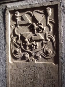 Ev. Kirche Grabmal