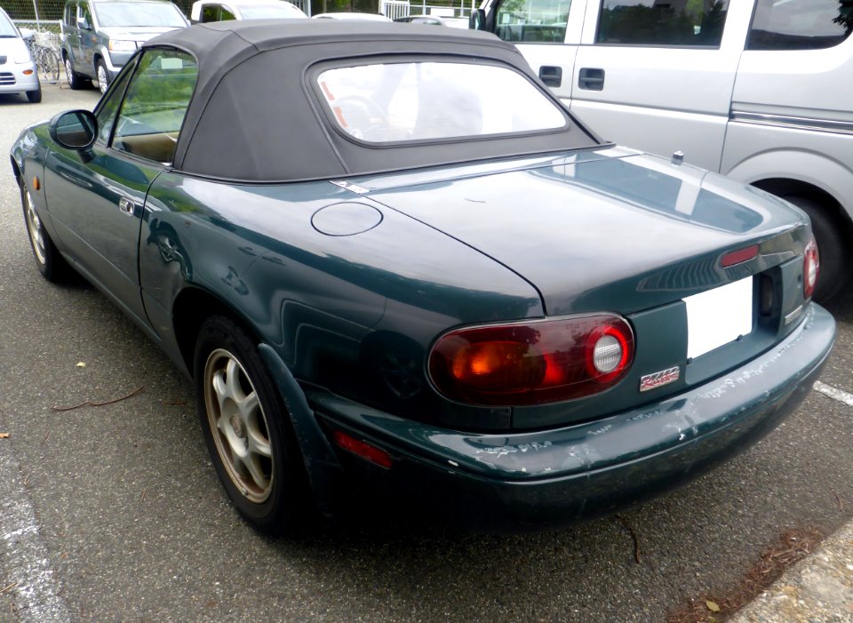 Eunos Roadster V Special (NA8C) rear