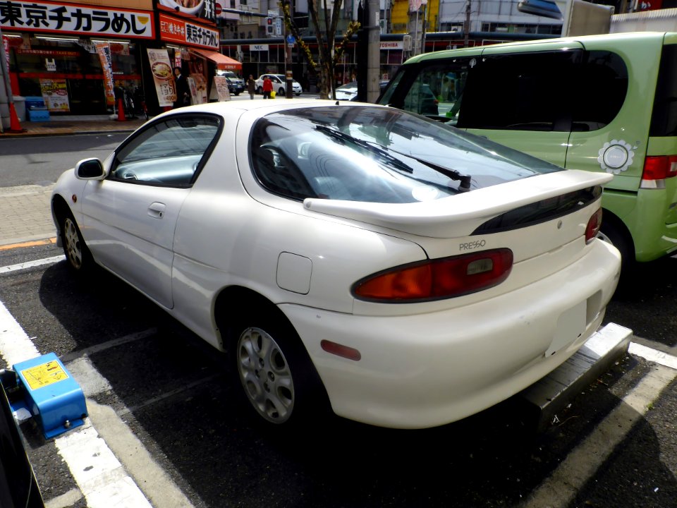Eunos PRESSO rear