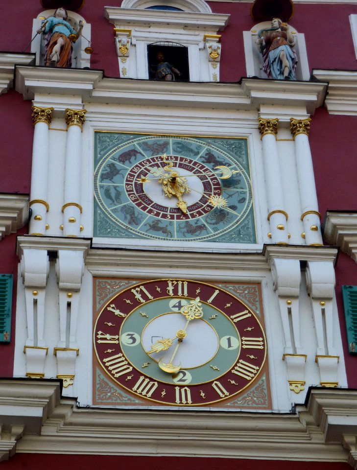 ES Altes Rathaus Uhr photo