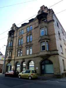 ES Neckarstraße 24 stürzend