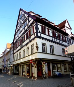 ES Pliensaustraße 29