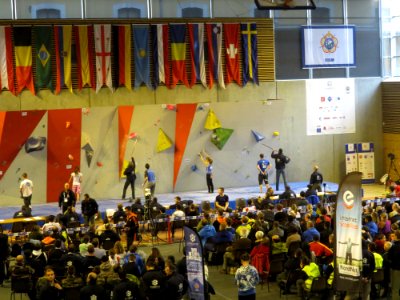 EscaladeauxJMM2013 vue globale du gymnase 3