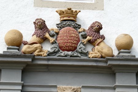 Erwitte - Marien-Hospital - Portal, Inschrift