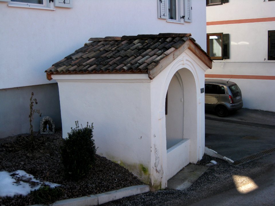 Erste Kreuzwegstation auf dem Weg zur Kalvarienbergkapelle in Salurn 3