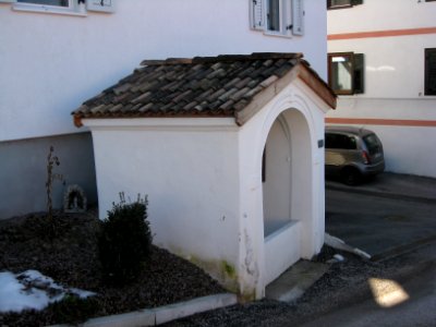 Erste Kreuzwegstation auf dem Weg zur Kalvarienbergkapelle in Salurn 3