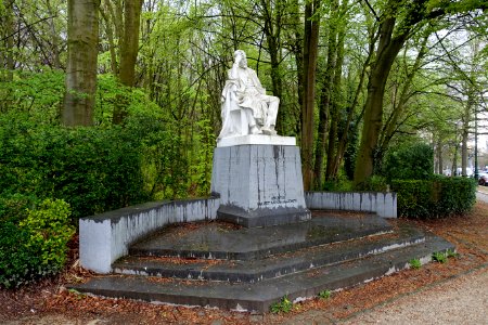 Ernest Solvay by Égide Rombaux - Brussels, Belgium - DSC06647