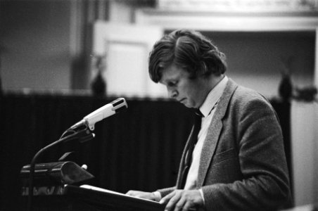 Ernst Bakker van D66 in Tweede Kamer aan het woord, Bestanddeelnr 931-5395
