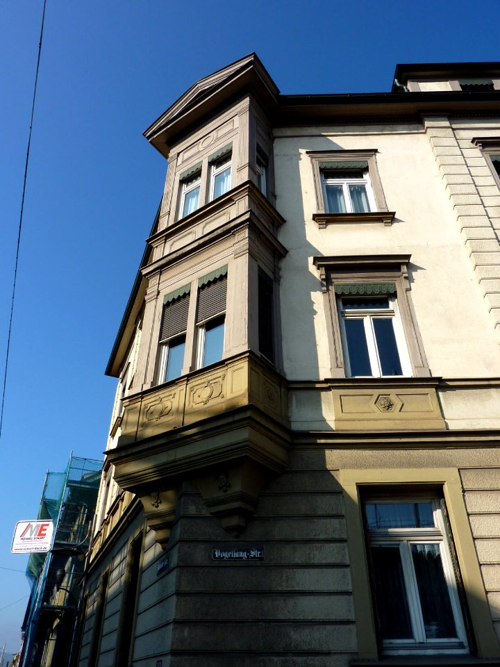 ES Vogelsangstraße 12 ohne Hufe