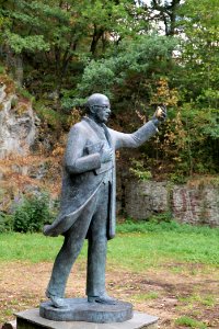 Ernst Majer-Leonhard statue Burghain Falkenstein 2020-08-18 03