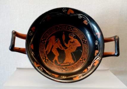 Eros and seated woman, Meleager Painter, Greek, Athens, early 4th century BC, red-figure kylix, terracotta - California Palace of the Legion of Honor - San Francisco, CA - DSC02713