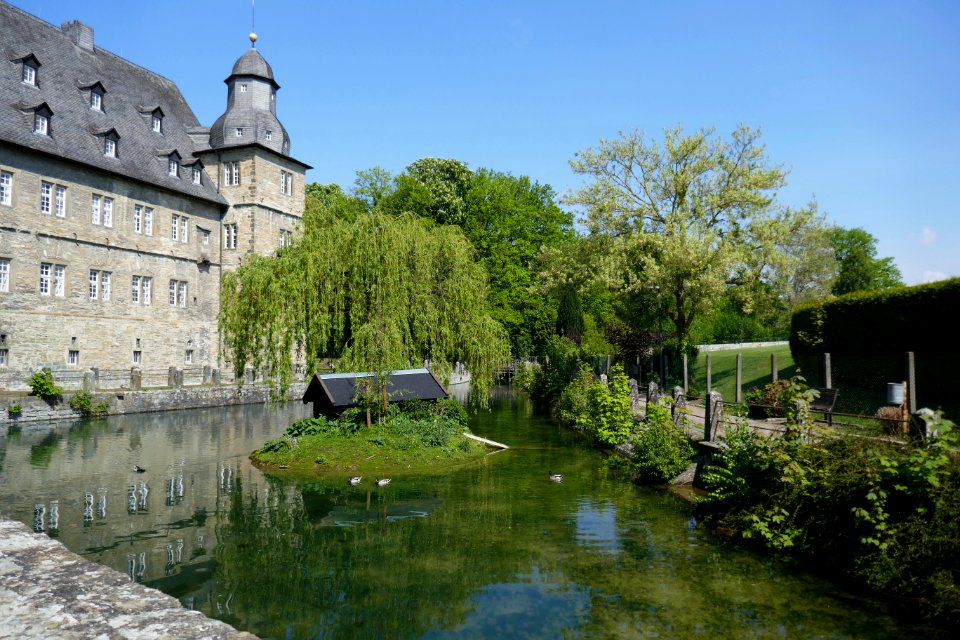 Erwitte - Schloss - Gräfte