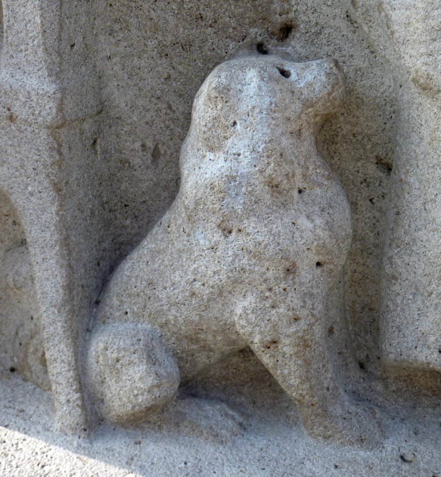 ES Postmichelbrunnen Hündchen
