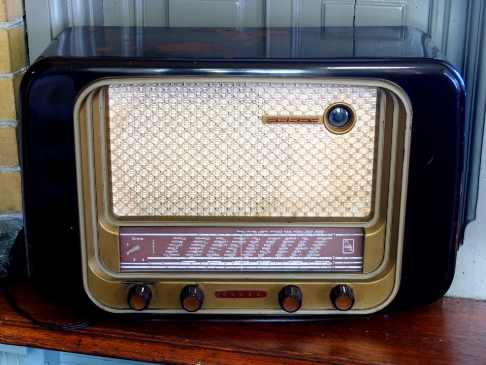 Erres radio ontvanger pic1