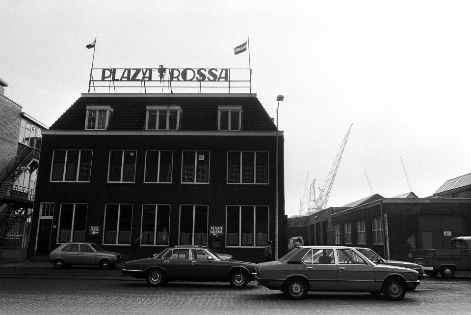 Eroscentrum Plaza Rossa, in de tippelzone aan de Keileweg in Rotterdam, dicht op, Bestanddeelnr 932-5266