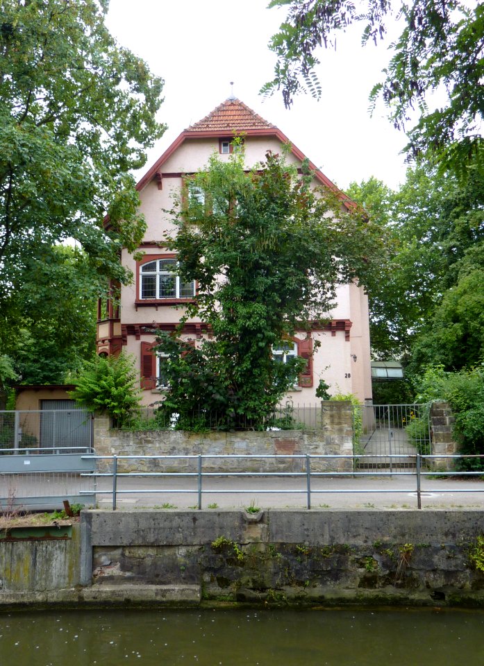 ES Wehrneckarstraße 28 b