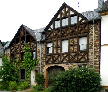 Ernst (Mosel) Weingartenstraße