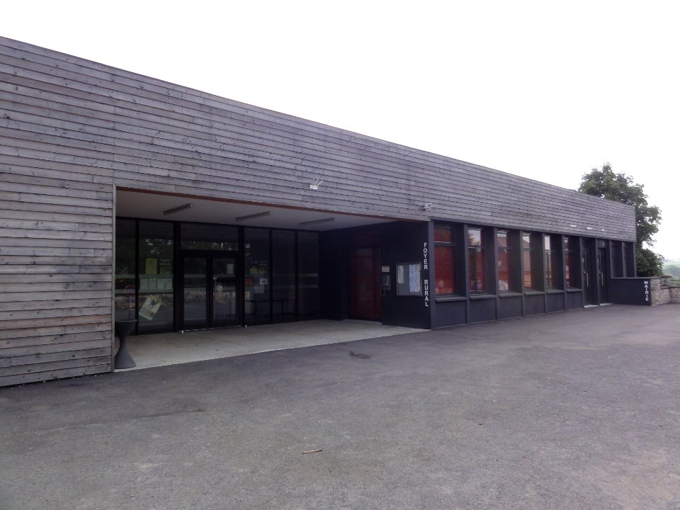 Erloy (Aisne) mairie et foyer rural