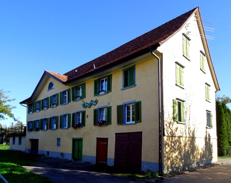 ErlenBuchackernstrasse1