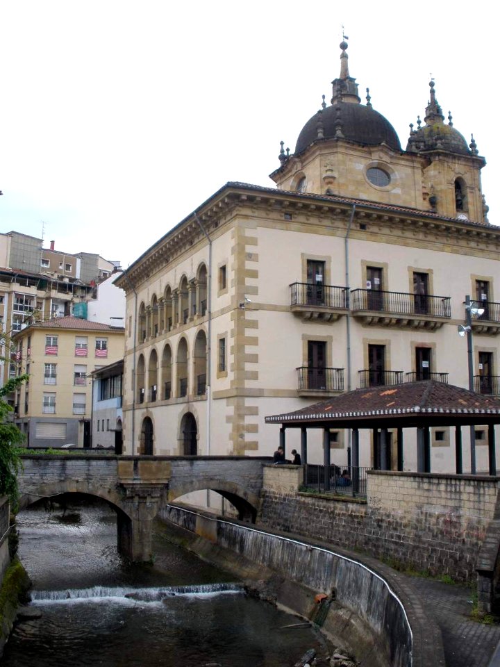 Ermua - Ayuntamiento (Palacio de Valdespina) 1