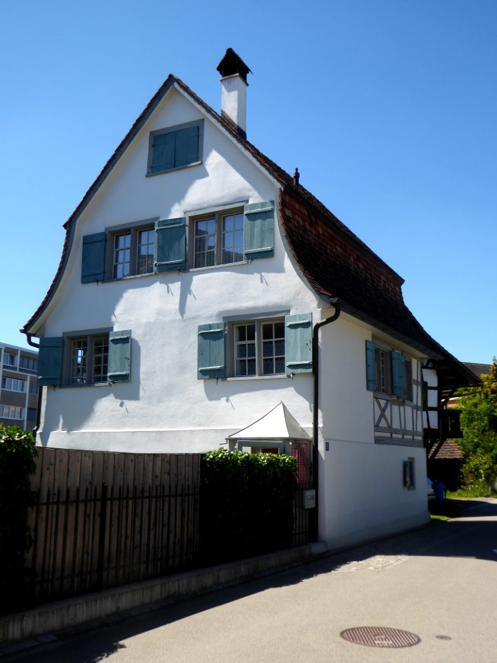 Erlen Rösslistrasse 5