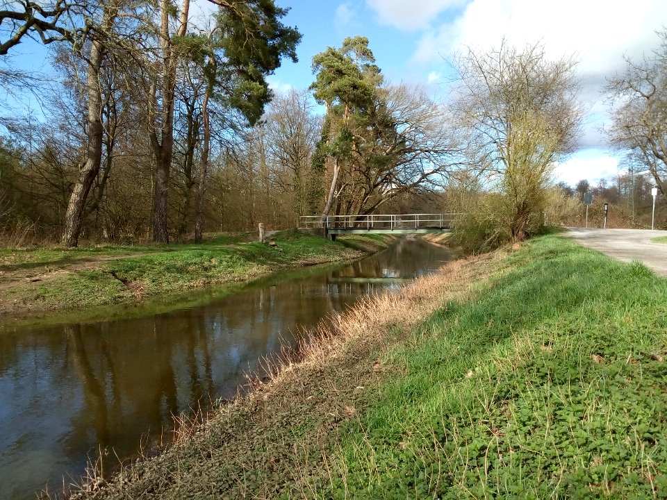 Erlengraben, westlich von Rüppurr, Fußgängerbrücke