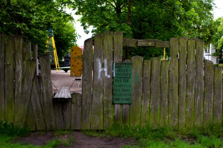 Erich-Hermann-Platz, Spielplatz 20140509 74
