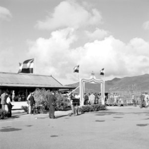 Erepoort op Sint Maarten met het opschrift Welkom op St Maarten, Bestanddeelnr 252-4004