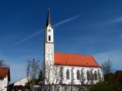 Ergolding-Kirche-Sankt-Peter