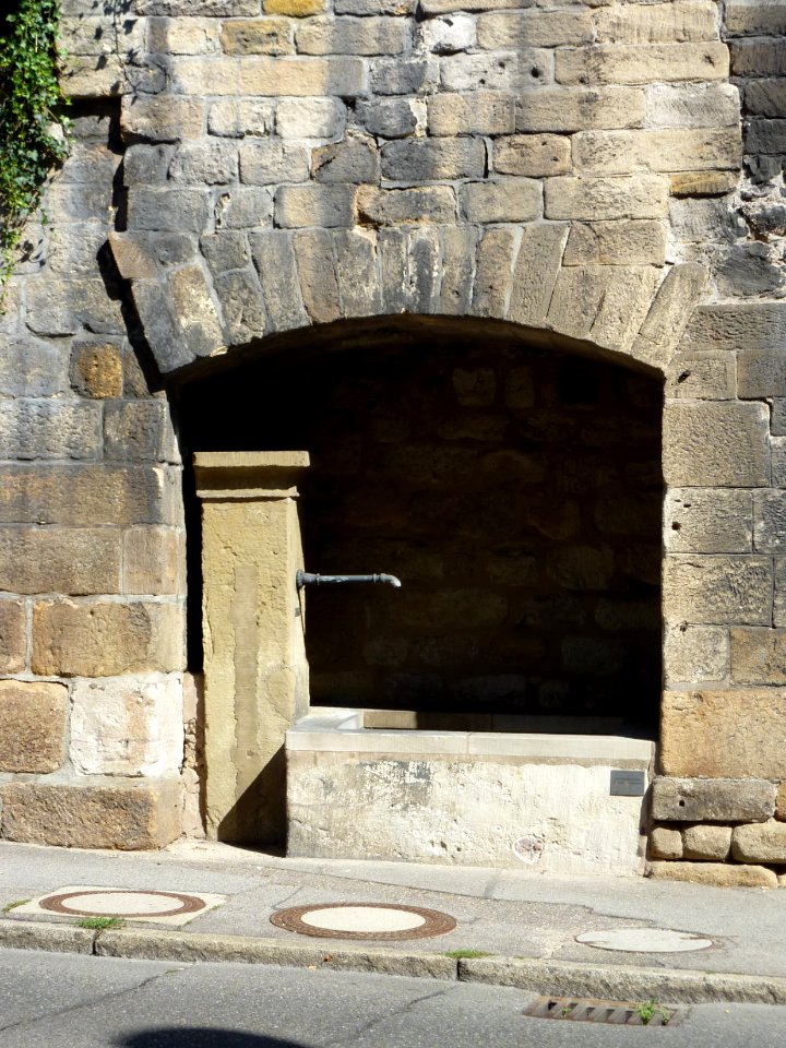 ES Brunnen bei Augustinerstraße 8