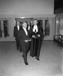 Erepromotie van Mr K P van der Mandele aan de Economische Hoogeschool te Rott, Bestanddeelnr 910-0402