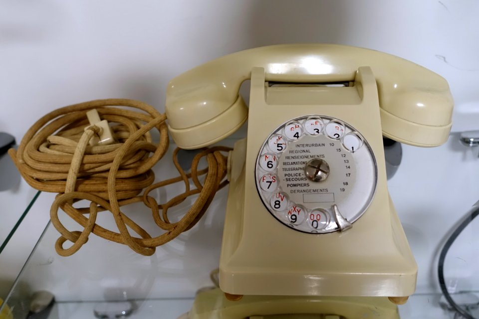 Ericsson U43, French, 1943-1960s - Telephone Museum - Waltham, Massachusetts -DSC08201