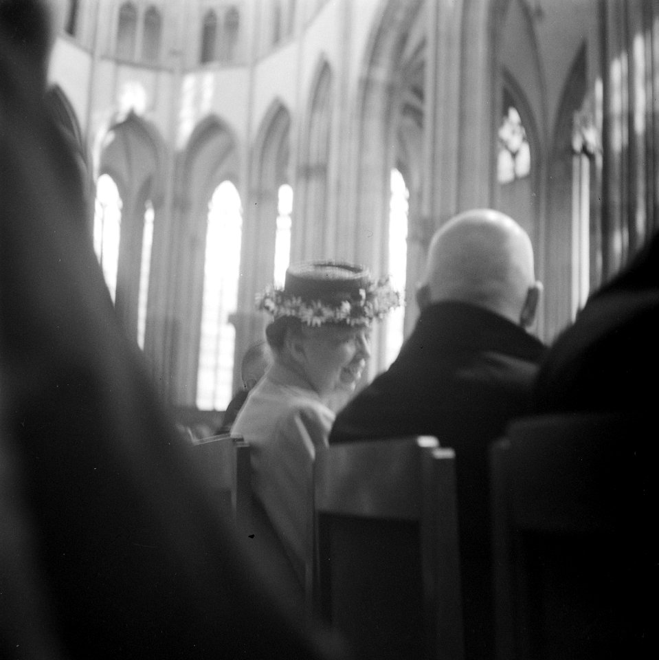Erepromotie Mevrouw Roosevelt . In de kerk, Bestanddeelnr 902-7003