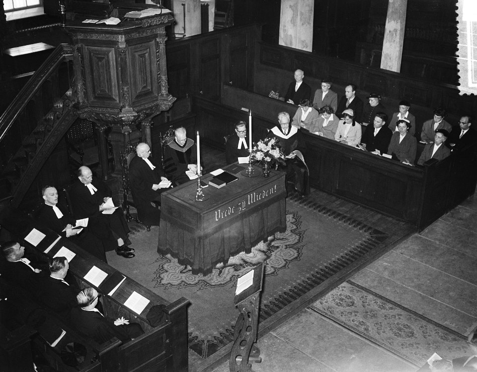 Erepromotie Ds. J. P. van Heest (Ev. Lutherse Kerk)., Bestanddeelnr 907-1743