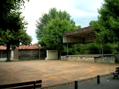 Esténos 11