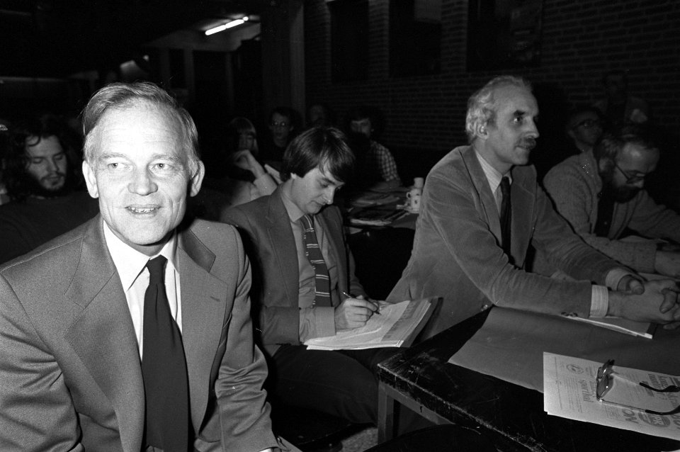 Erik Jurgens (PPR, rechts) en Michiel van Hulten (PPR, kandidaat-voorzitter), Bestanddeelnr 931-8141