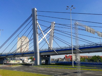 Estakada im. Marka Sudaka widziana od Szosy Lubickiej