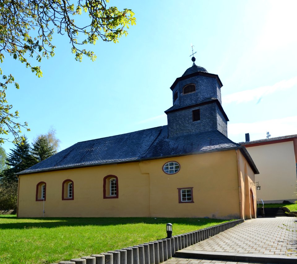 Essershausen, Kirche