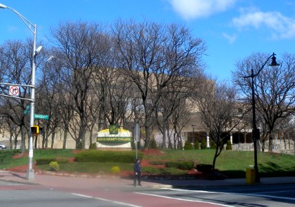 Essex County College Market Univ Av jeh