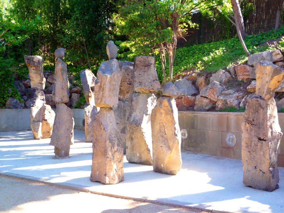 Esplugues de Llobregat - Composición escultórica 'Trobada'. de Xavier Corberó Olivella (2005)