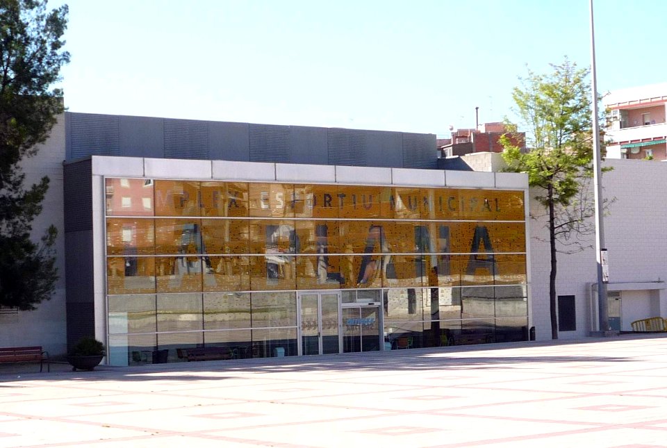 Esplugues de Llobregat - Plaça de Catalunya, Complex Esportiu La Plana 3