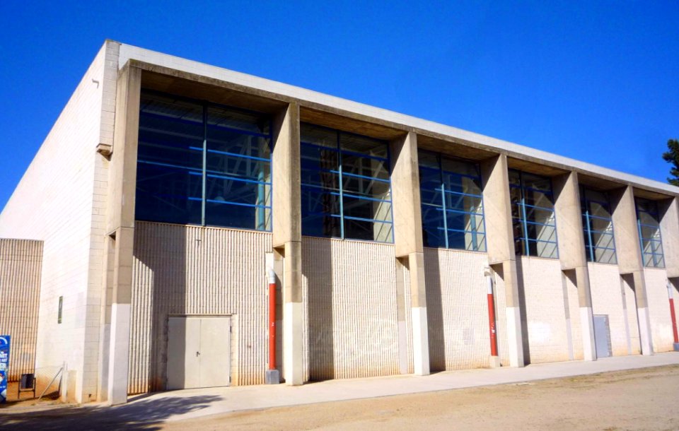 Esplugues de Llobregat - Plaça de Catalunya, Complex Esportiu La Plana 2